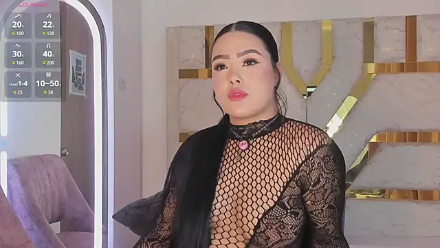 Snapshot of sophy_champagne chatting on April 30, 2026, 12:17 am sophy champagne online show from April 30, 2026, 12:17 am