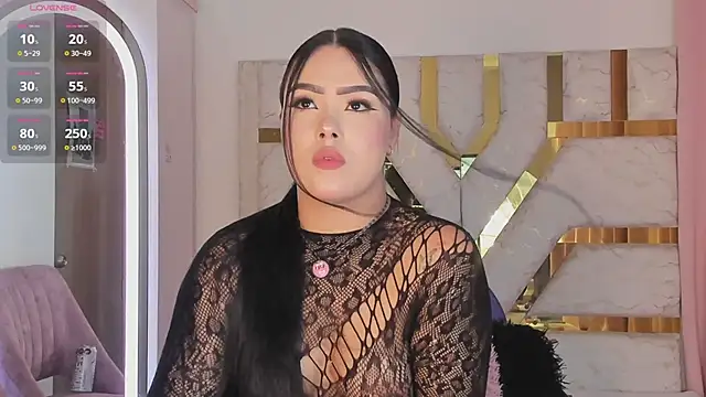 Snapshot of sophy_champagne chatting on June 2, 2026, 1:07 am sophy champagne online show from June 2, 2026, 1:07 am