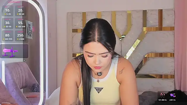 Snapshot of sophy_champagne chatting on June 4, 2026, 12:49 am sophy champagne online show from June 4, 2026, 12:49 am