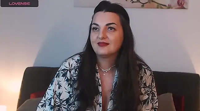 itsyourlady online show from December 22, 2024, 2:06 pm