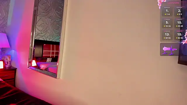 vennus1  online show from October 31, 2025, 6:03 am