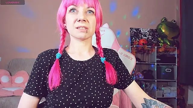 AmyRose6969 online show from October 18, 2025, 8:31 pm