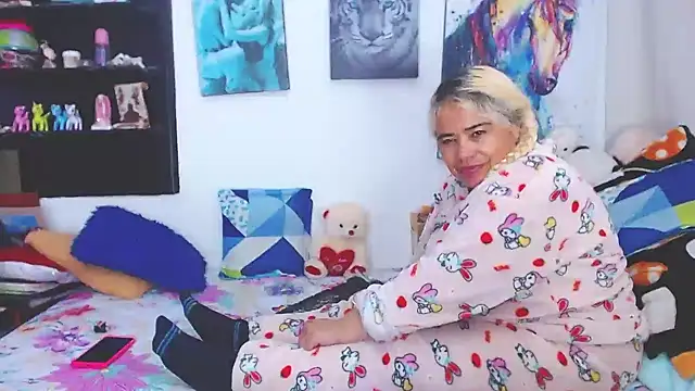 Snapshot of estrellita_fugaz16x chatting on March 3, 2025, 3:19 am estrellita fugaz16x online show from March 3, 2025, 3:19 am