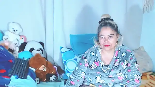 Snapshot of estrellita_fugaz16x chatting on September 27, 2025, 3:22 am estrellita fugaz16x online show from September 27, 2025, 3:22 am