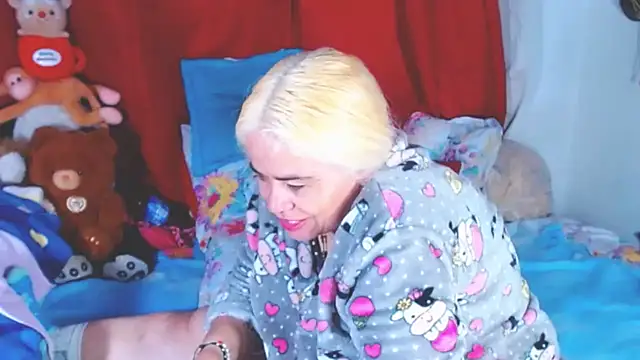 Snapshot of estrellita_fugaz16x chatting on November 14, 2025, 5:17 am estrellita fugaz16x online show from November 14, 2025, 5:17 am