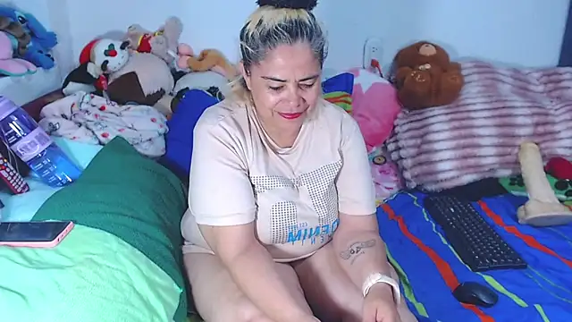 estrellita fugaz16x online show from June 21, 2026, 5:21 am