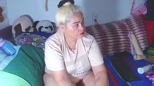 estrellita fugaz16x online show from July 23, 2026, 4:32 am