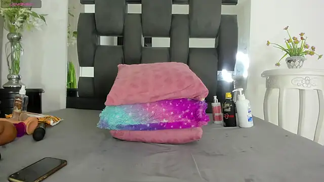 Snapshot of tanyyaa chatting on January 12, 2025, 4:18 pm tanyyaa online show from January 12, 2025, 4:18 pm