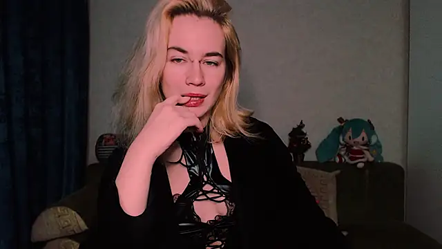 Snapshot of xxxcharismaaa chatting on February 17, 2025, 3:47 am xxxcharismaaa online show from February 17, 2025, 3:47 am