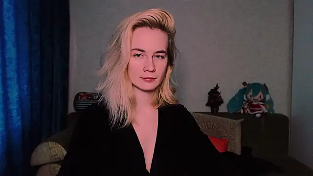 Snapshot of xxxcharismaaa chatting on February 17, 2025, 6:53 am xxxcharismaaa online show from February 17, 2025, 6:53 am