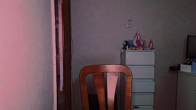 Snapshot of xxxcharismaaa chatting on October 5, 2025, 8:12 am xxxcharismaaa online show from October 5, 2025, 8:12 am