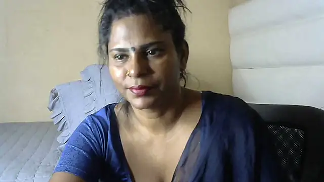Snapshot of sunshinelady_ chatting on July 8, 2026, 10:53 am sunshinelady online show from July 8, 2026, 10:53 am