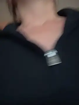 Snapshot of MaiseKnox chatting on January 18, 2025, 12:02 am MaiseKnox online show from January 18, 2025, 12:02 am