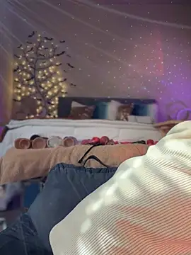 Snapshot of MaiseKnox chatting on March 16, 2025, 4:45 pm MaiseKnox online show from March 16, 2025, 4:45 pm