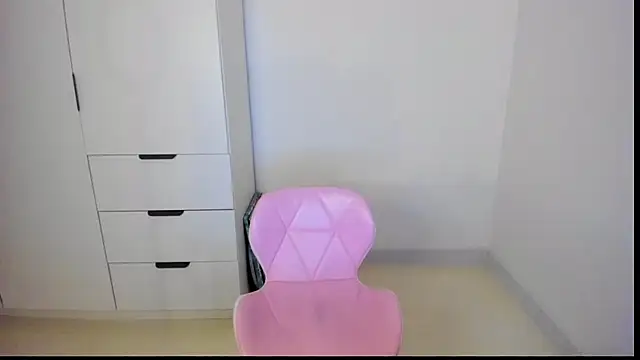 MiaStripDance online show from November 2, 2025, 5:15 pm