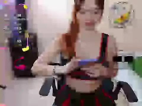 Snapshot of miss_tinnymafe chatting on September 18, 2025, 3:41 am miss tinnymafe online show from September 18, 2025, 3:41 am