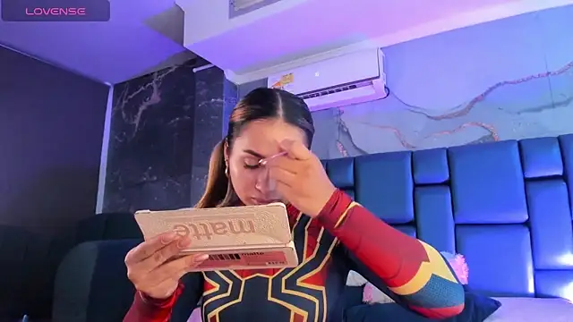 Vivi prinncess online show from February 20, 2025, 3:01 am