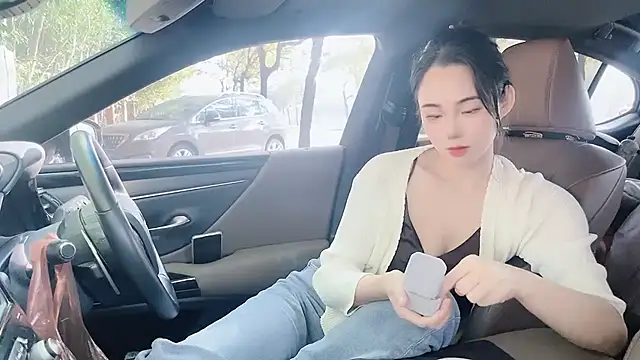 Snapshot of orla2021 chatting on December 3, 2024, 12:24 am orla2021 online show from December 3, 2024, 12:24 am