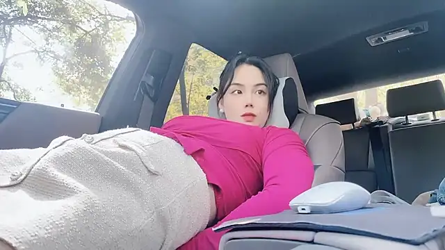 Snapshot of orla2021 chatting on December 29, 2024, 4:05 am orla2021 online show from December 29, 2024, 4:05 am