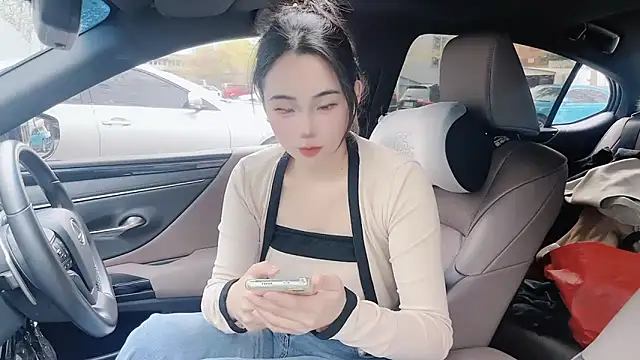 Snapshot of orla2021 chatting on March 18, 2025, 1:21 am orla2021 online show from March 18, 2025, 1:21 am