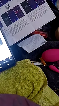 Snapshot of tslovetoys5 chatting on March 4, 2026, 8:37 pm tslovetoys5 online show from March 4, 2026, 8:37 pm