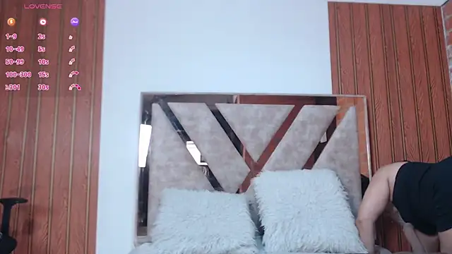 AGATHAA WHITE online show from January 12, 2026, 11:15 am