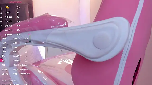 isa bunny online show from February 19, 2025, 6:33 am