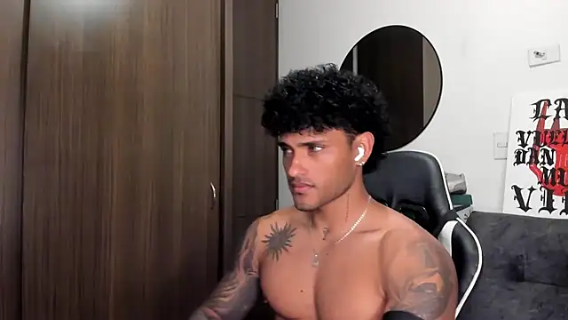 Alessandro Vanni online show from September 22, 2025, 1:29 am