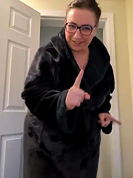 Snapshot of Canadian_BBW chatting on March 5, 2025, 2:12 pm Canadian BBW online show from March 5, 2025, 2:12 pm