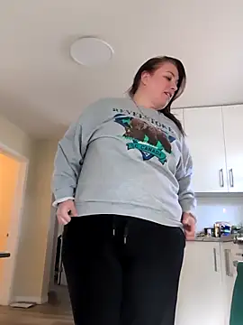 Snapshot of Canadian_BBW chatting on March 7, 2025, 11:16 pm Canadian BBW online show from March 7, 2025, 11:16 pm