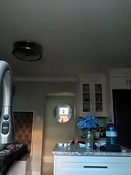 Snapshot of Canadian_BBW chatting on September 16, 2025, 9:32 am Canadian BBW online show from September 16, 2025, 9:32 am