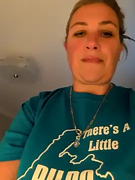 Snapshot of Canadian_BBW chatting on September 16, 2025, 9:38 pm Canadian BBW online show from September 16, 2025, 9:38 pm