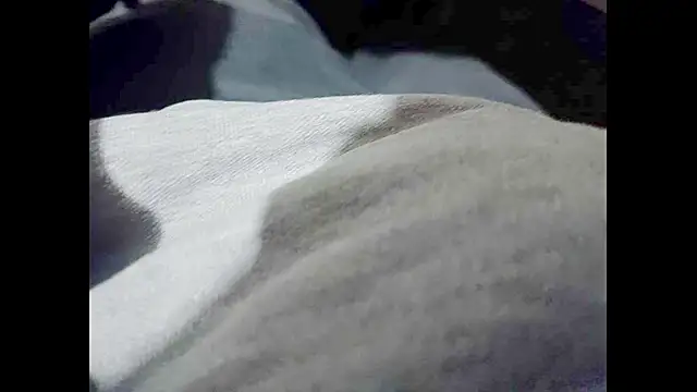 hairyuncut00 online show from January 13, 2025, 3:58 pm