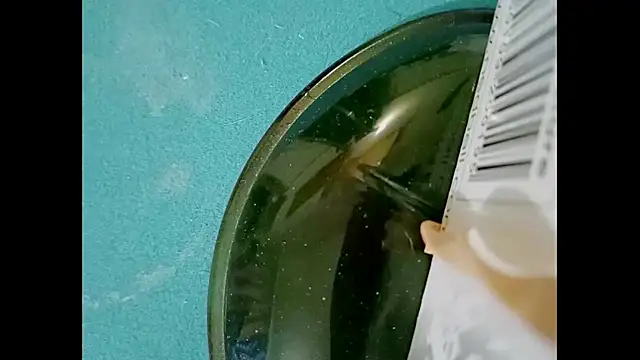 hairyuncut00 online show from March 23, 2025, 6:16 am