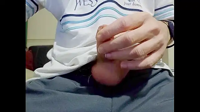 hairyuncut00 online show from September 19, 2025, 11:49 pm