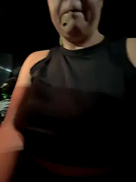 Blueskiiis3 online show from October 18, 2025, 7:09 am