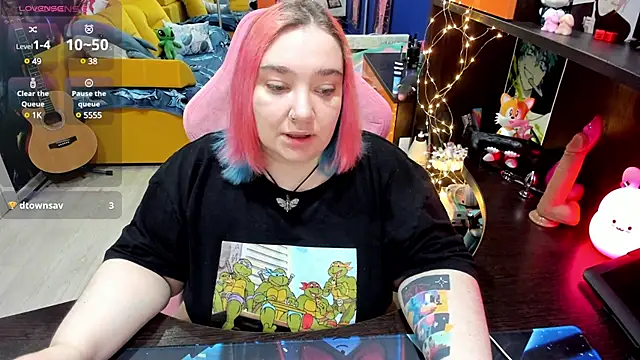 Softie Sofy online show from March 3, 2025, 3:30 am