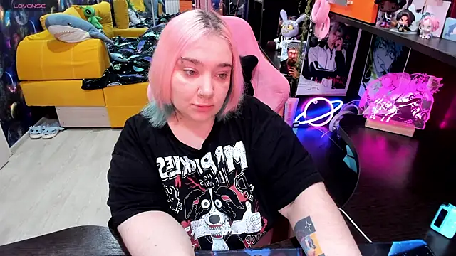 Snapshot of Softie_Sofy chatting on April 27, 2026, 2:31 am Softie Sofy online show from April 27, 2026, 2:31 am
