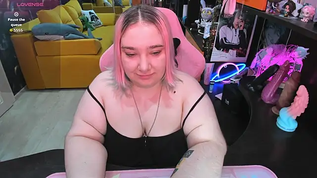 Softie Sofy online show from June 27, 2026, 3:44 am