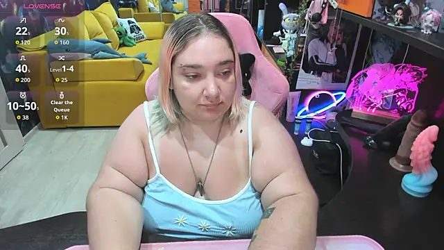 Softie Sofy online show from July 22, 2026, 1:41 am