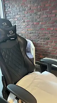 natural bigboobs online show from March 13, 2025, 8:11 pm