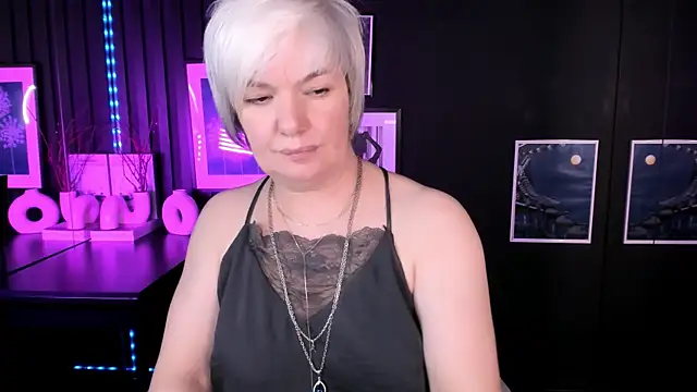 CarmenSoft online show from May 19, 2026, 1:56 am