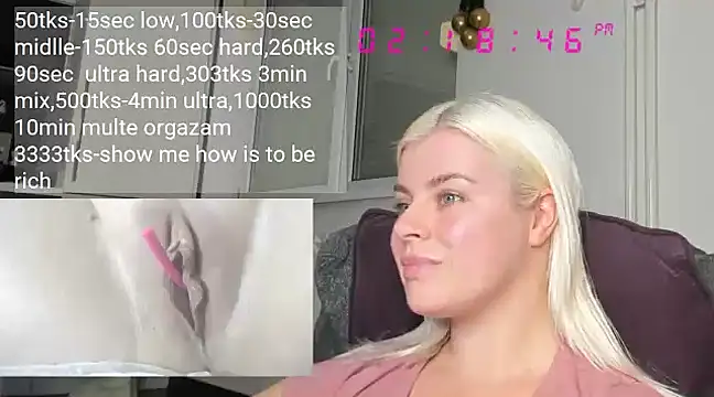 queenofthenighttt online show from December 25, 2024, 1:19 pm