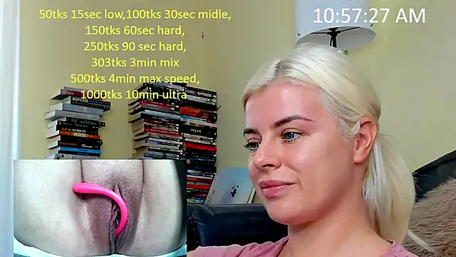 queenofthenighttt online show from December 1, 2025, 9:58 am