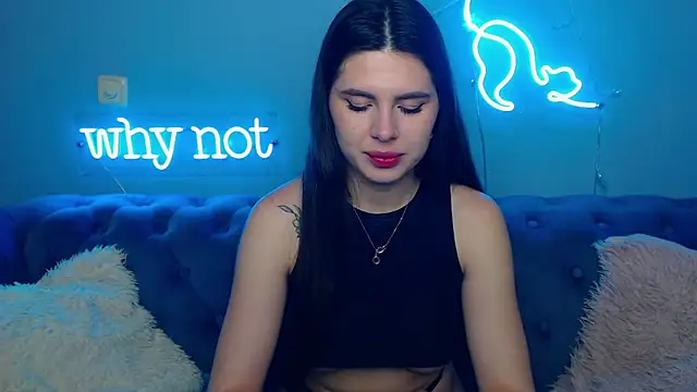 ViollinaLove online show from February 13, 2026, 5:47 am