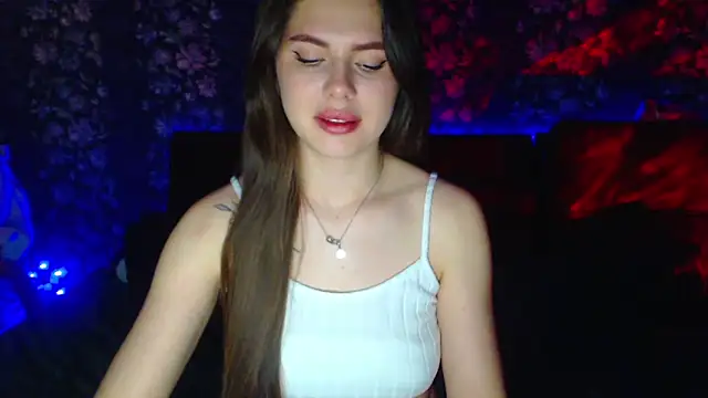 ViollinaLove online show from March 17, 2026, 8:45 pm