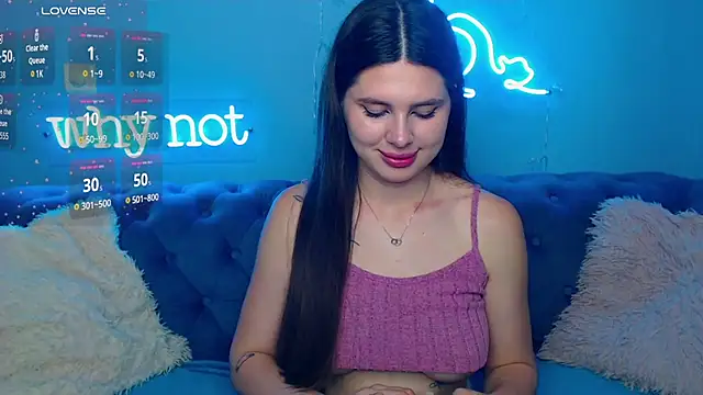 Snapshot of ViollinaLove chatting on June 5, 2026, 6:52 am ViollinaLove online show from June 5, 2026, 6:52 am