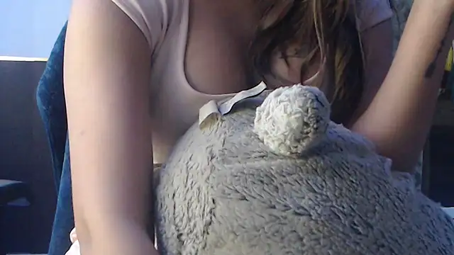 Snapshot of Tasty_Melody chatting on May 19, 2026, 5:19 pm Tasty Melody online show from May 19, 2026, 5:19 pm
