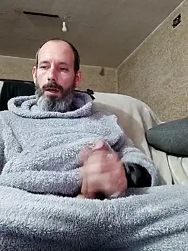 207RCCam online show from February 13, 2025, 10:00 pm