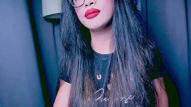 XXsexylongcockXX online show from December 5, 2024, 8:44 pm